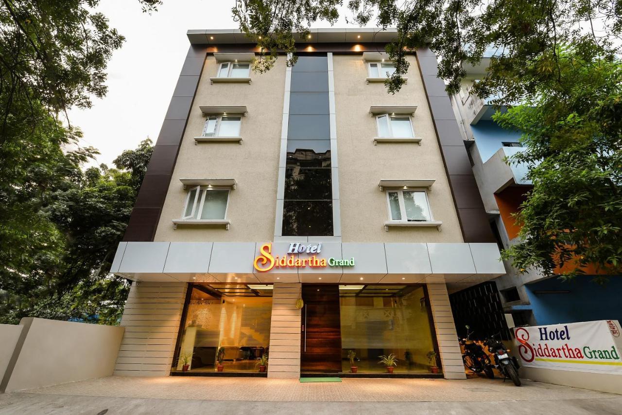 Super Capital O Siddartha Grand Hotel Vijayawāda Exterior foto