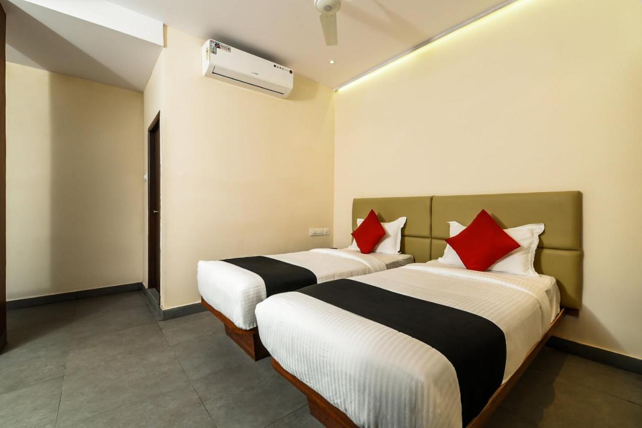 Super Capital O Siddartha Grand Hotel Vijayawāda Exterior foto