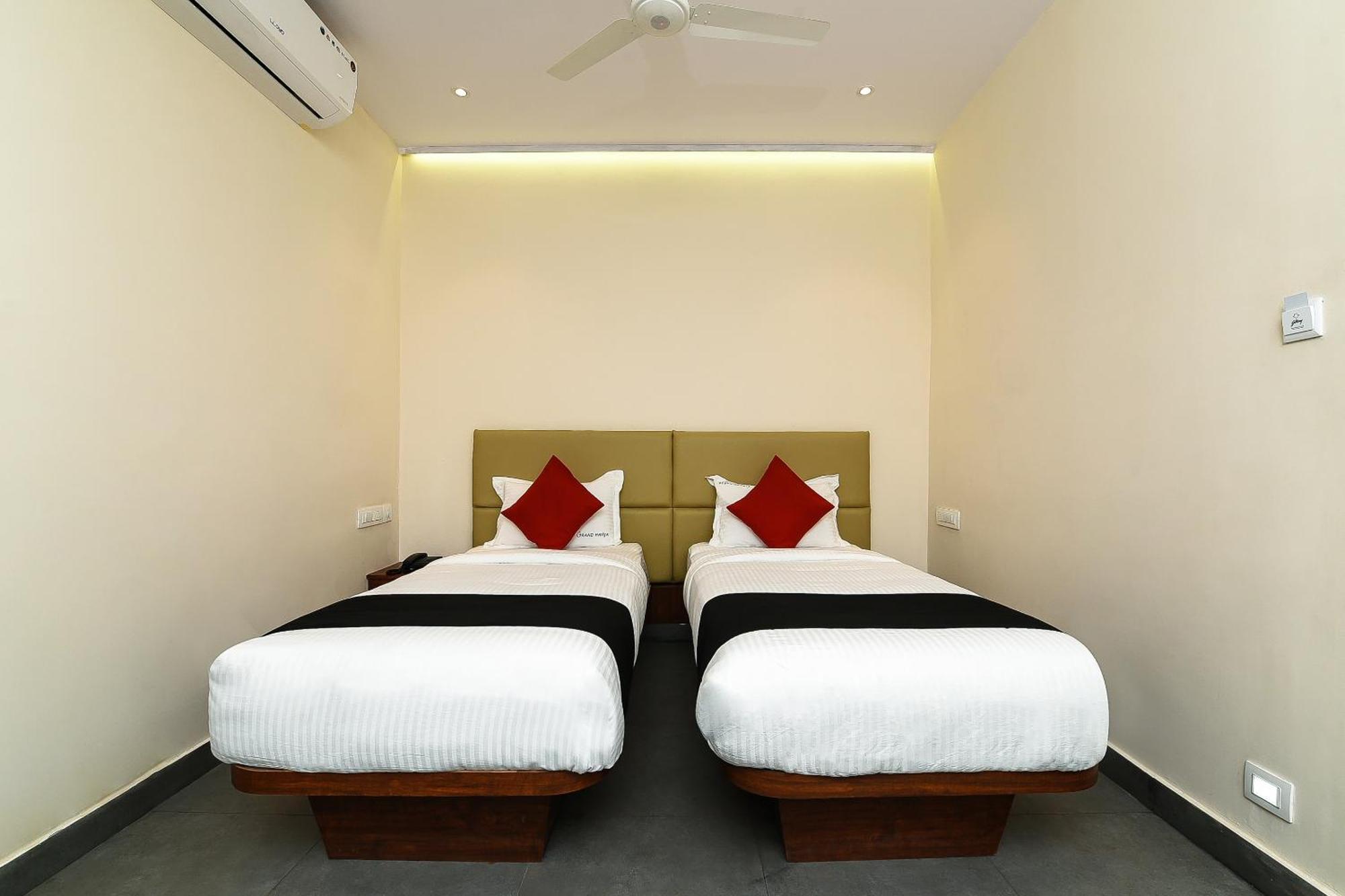 Super Capital O Siddartha Grand Hotel Vijayawāda Exterior foto